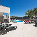 Wohnung A2 Direkt Am By Interhome Ljubac (Zadar)